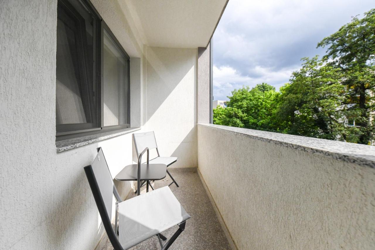 Modern Apartment In A Quiet Area Kaloşvar Dış mekan fotoğraf