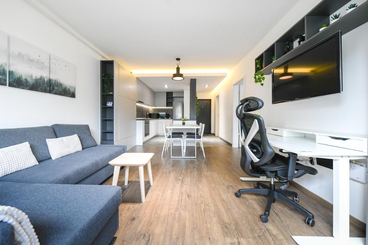 Modern Apartment In A Quiet Area Kaloşvar Dış mekan fotoğraf